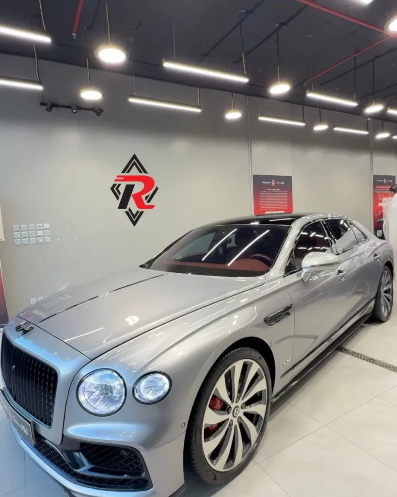 العناية بأفلام حماية السيارات PPF: روتين أسبوعي وشهري